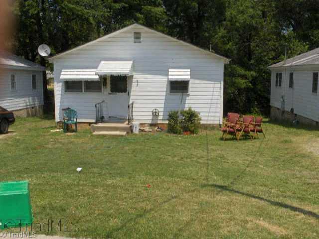 910 Putnam Street High Point, NC 27262 - Photo 1 of 1 Exterior Front.