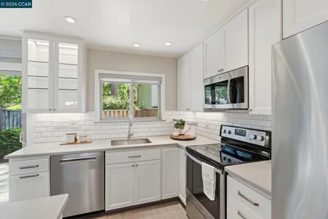 $685,000 | 30 Miramonte Drive, Moraga, CA 94556