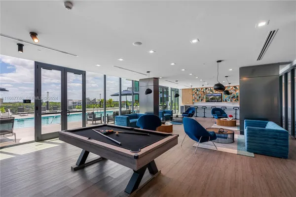 a picture of a couch in a room