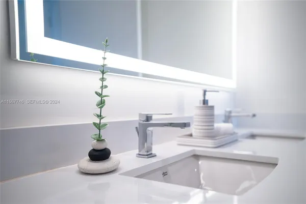 $3,314 | 1809 Jackson Street, Unit 504, Hollywood, FL 33020