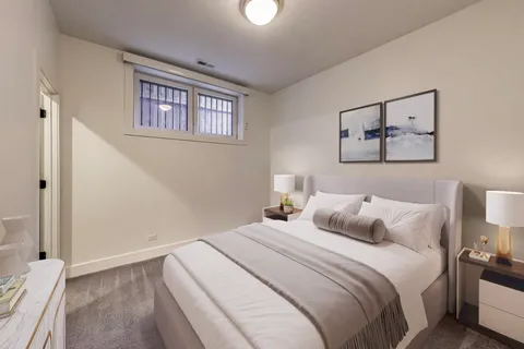 $784,000 | 1445 North Rockwell Street, Unit 1, Chicago, IL 60622