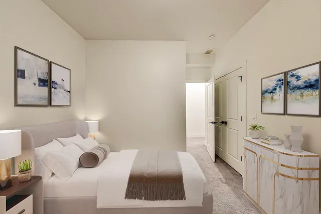 $784,000 | 1445 North Rockwell Street, Unit 1, Chicago, IL 60622