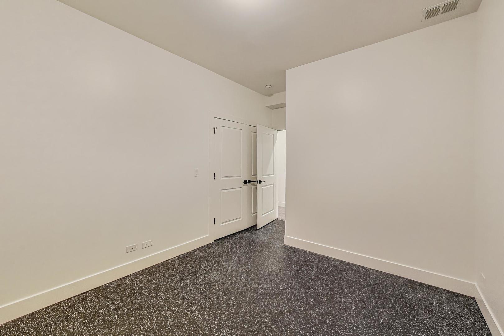 1445 North Rockwell Street, Unit 1 Chicago, IL 60622 - Photo 22 of 31