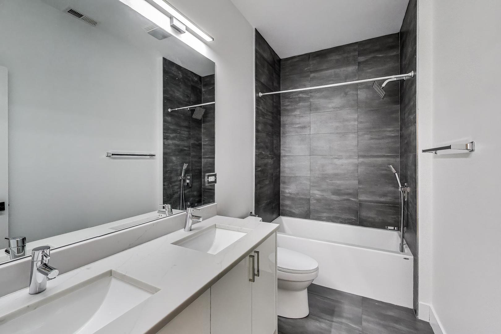 1445 North Rockwell Street, Unit 1 Chicago, IL 60622 - Photo 23 of 31