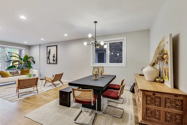 $784,000 | 1445 North Rockwell Street, Unit 1, Chicago, IL 60622