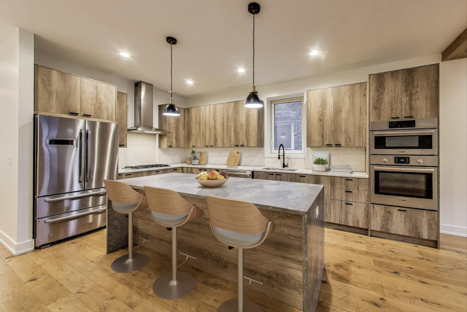 1445 North Rockwell Street, Unit 1 Chicago, IL 60622 - Photo 5 of 31