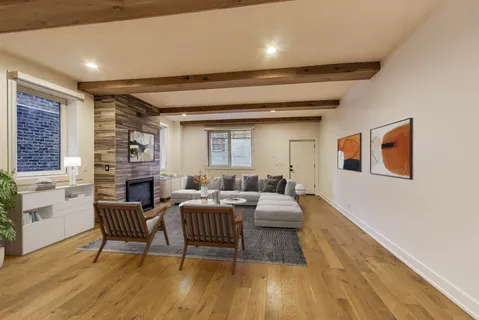 $784,000 | 1445 North Rockwell Street, Unit 1, Chicago, IL 60622