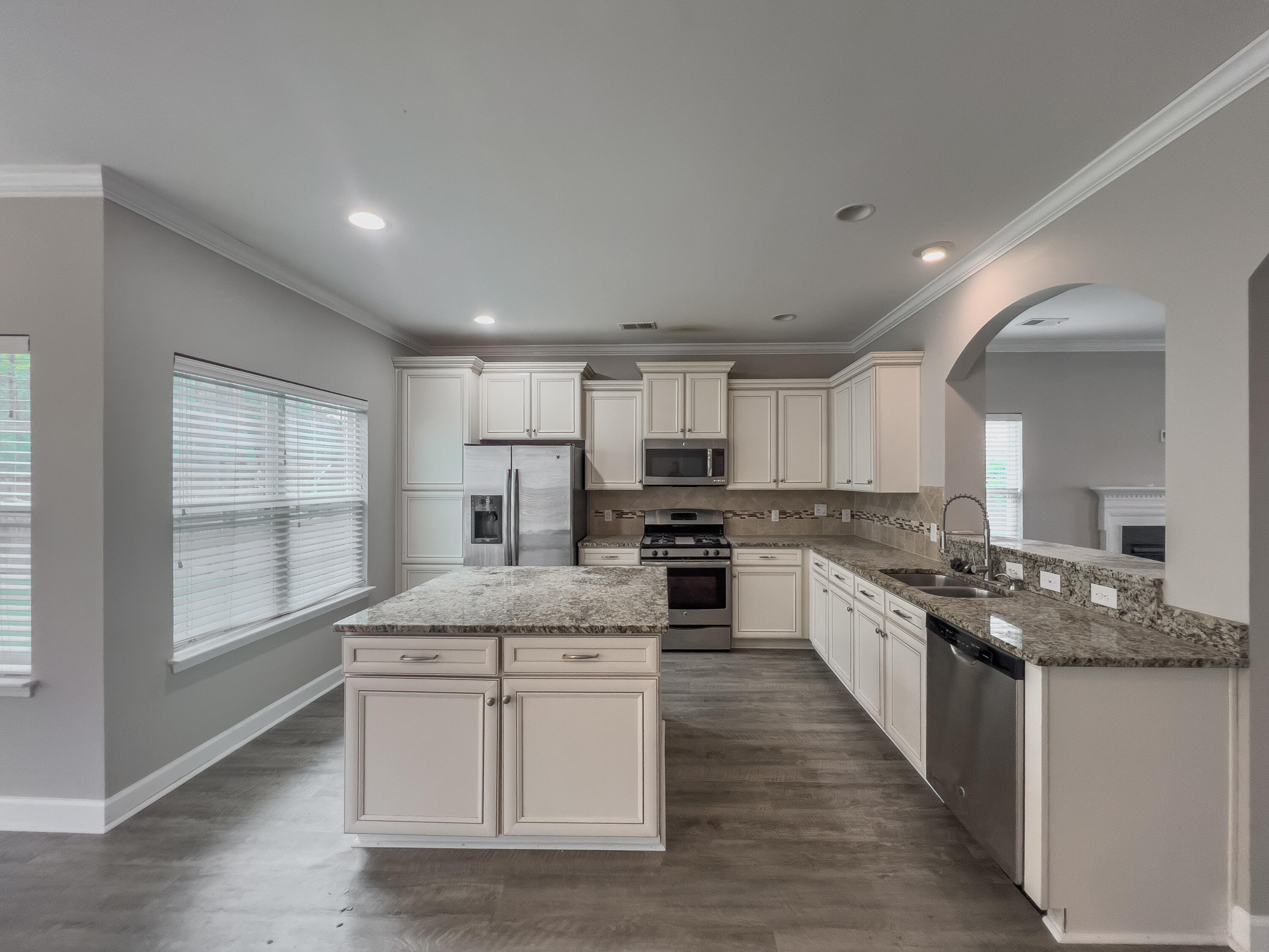 200 Charlesfort Way Moncks Corner, SC 29461 - Photo 5 of 25 IMG_0941