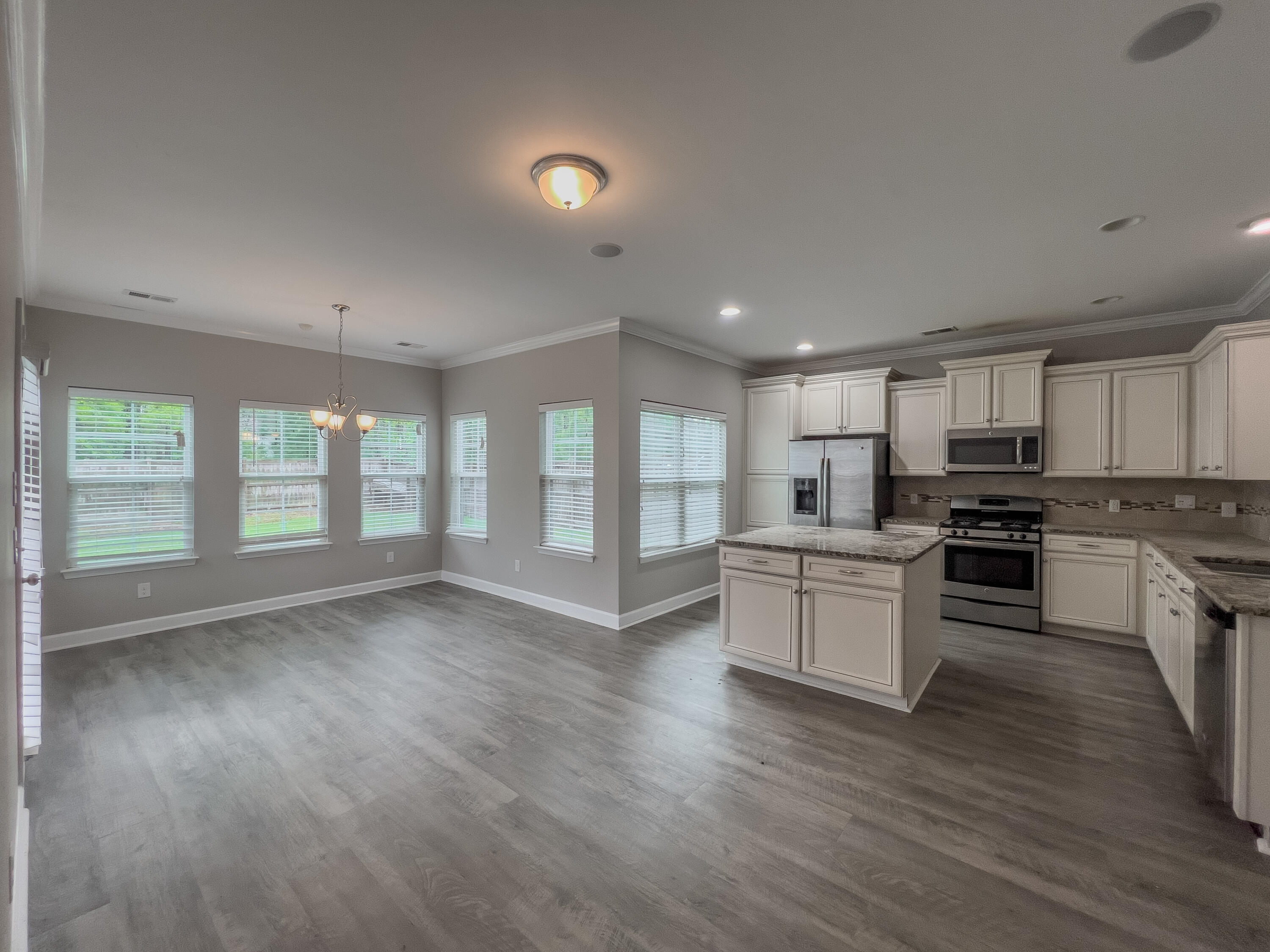 200 Charlesfort Way Moncks Corner, SC 29461 - Photo 8 of 25 IMG_0944