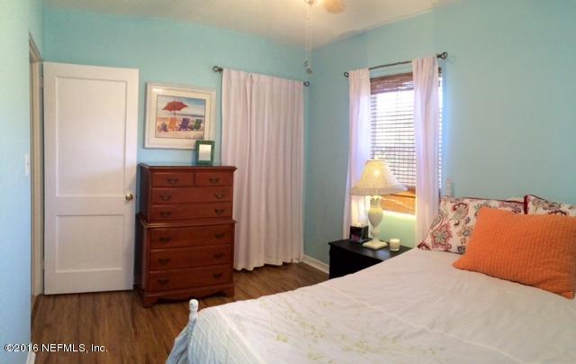 5656 Graywood Road Jacksonville, FL 32207 - Photo 19 of 39 Bedroom 2