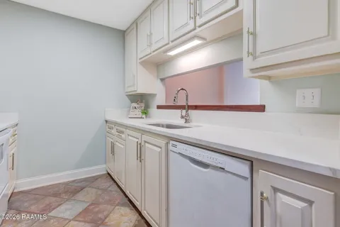 $144,500 | 206 Southfield Parkway, Unit 206, Lafayette, LA 70506