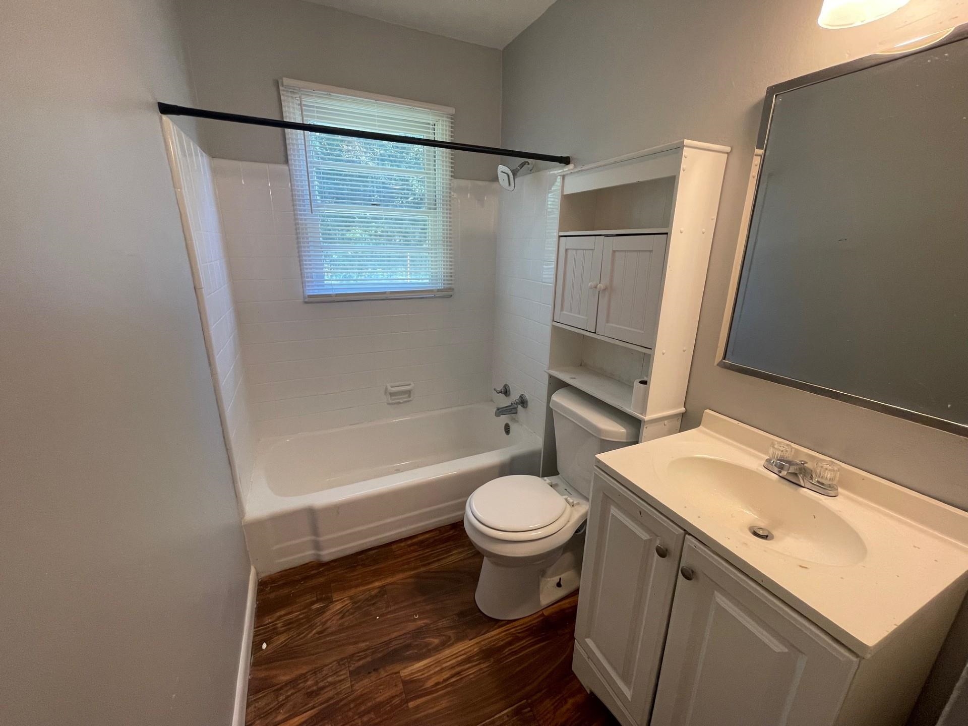 7329 Twin Beech Road Fairhope, AL 36532 - Photo 10 of 16 Bathroom