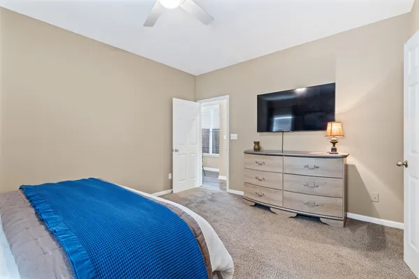 $375,000 | 1254 Isle Pointe Drive, Memphis, TN 38103