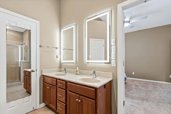 $375,000 | 1254 Isle Pointe Drive, Memphis, TN 38103