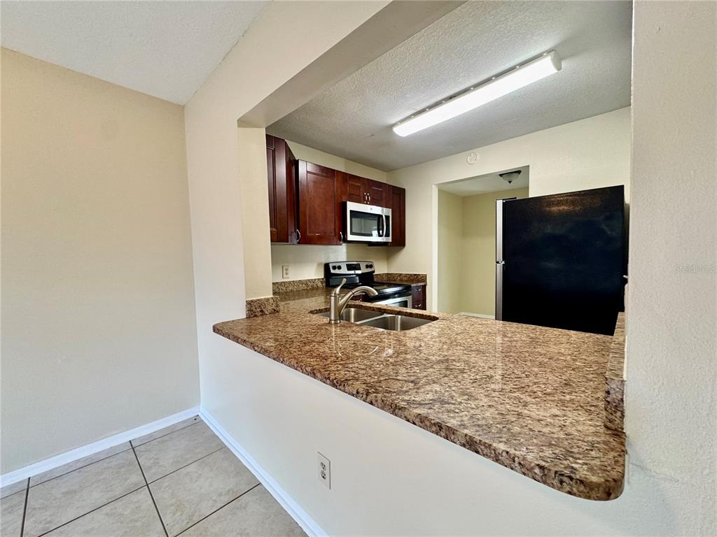 1428 Highland Ridge Circle Brandon, FL 33510 - Photo 9 of 19 Gallery Image 9