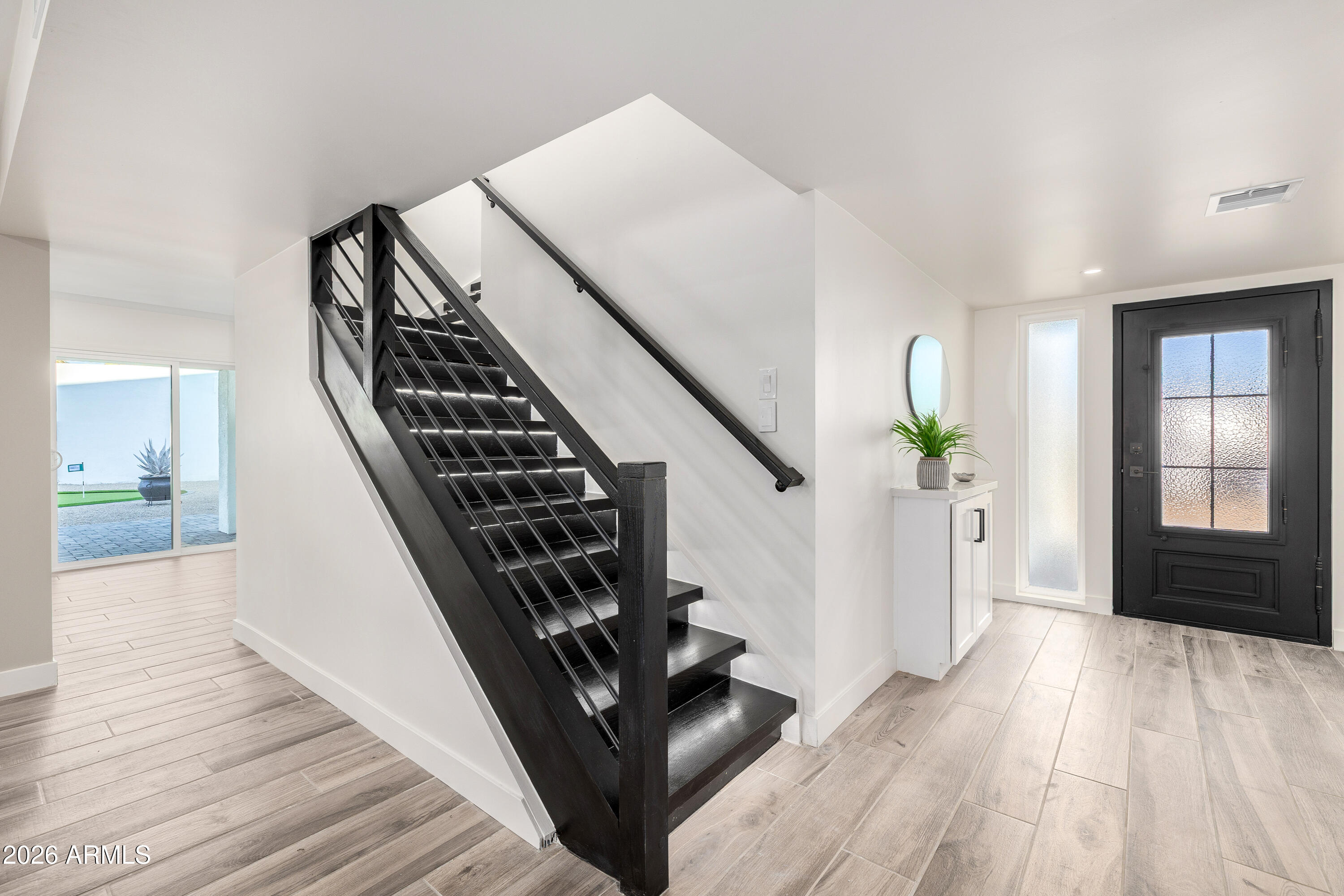 6 East Piping Rock Road Phoenix, AZ 85022 - Photo 16 of 82 P - 16