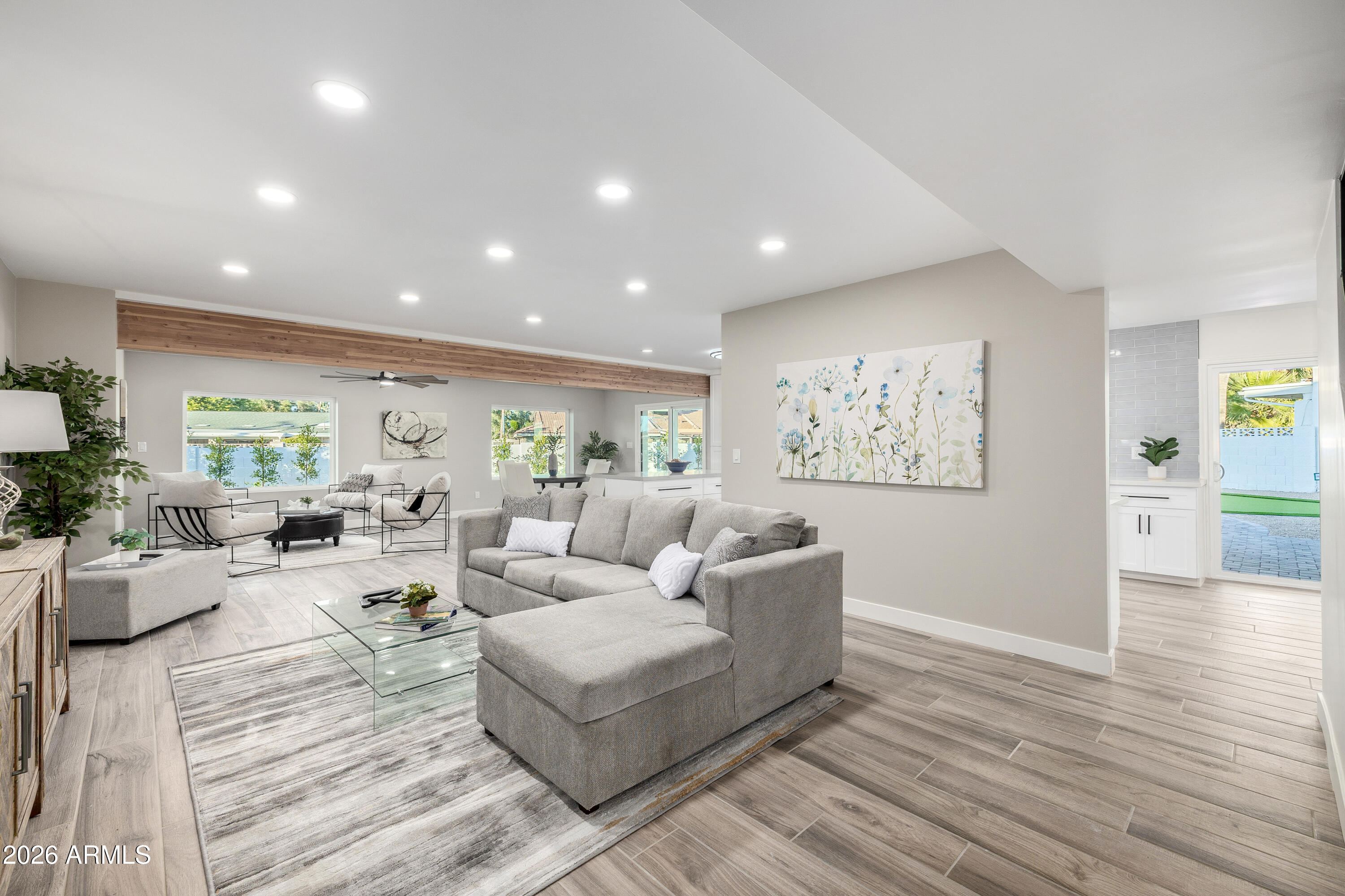 6 East Piping Rock Road Phoenix, AZ 85022 - Photo 18 of 82 P - 18