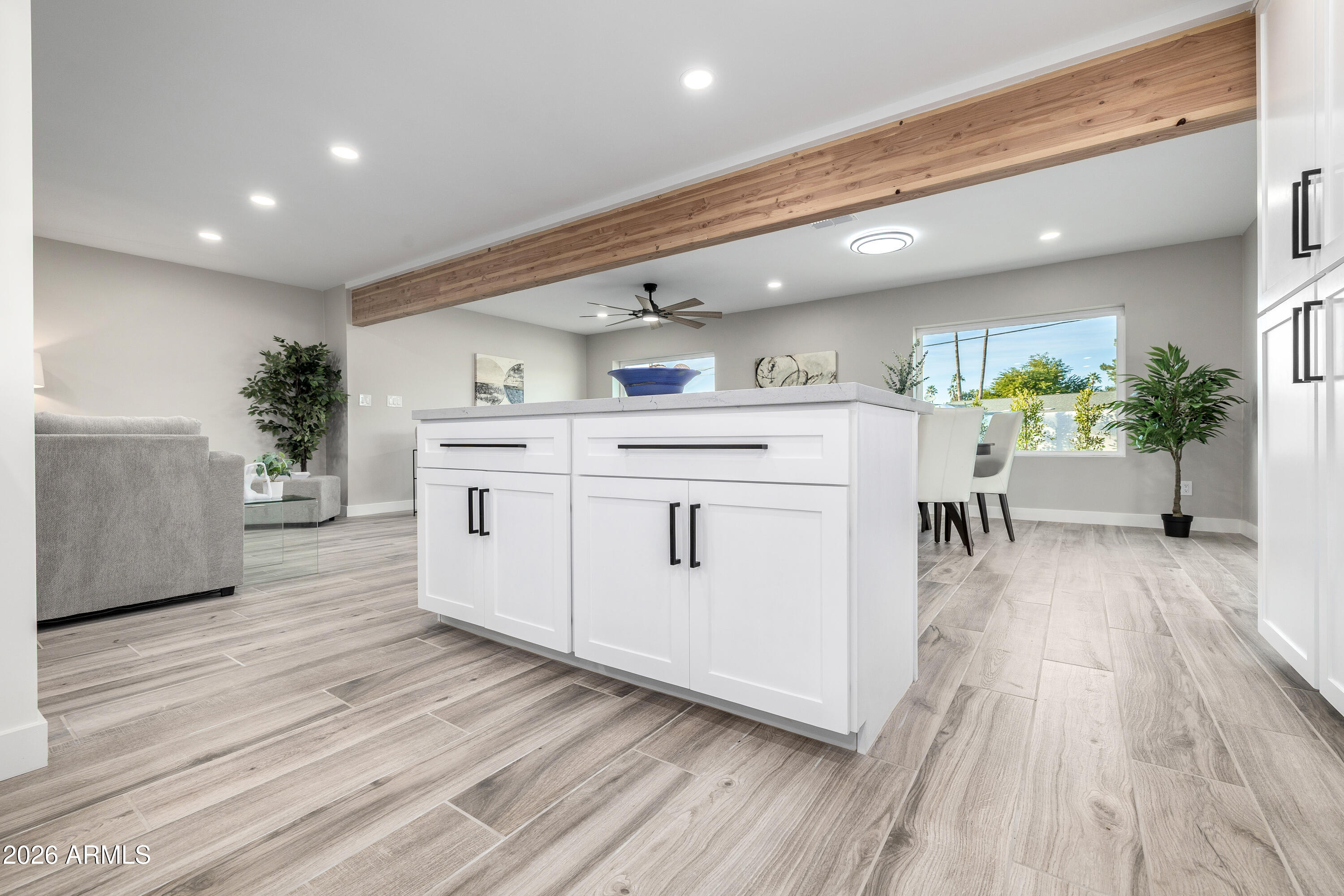 6 East Piping Rock Road Phoenix, AZ 85022 - Photo 26 of 82 P - 26