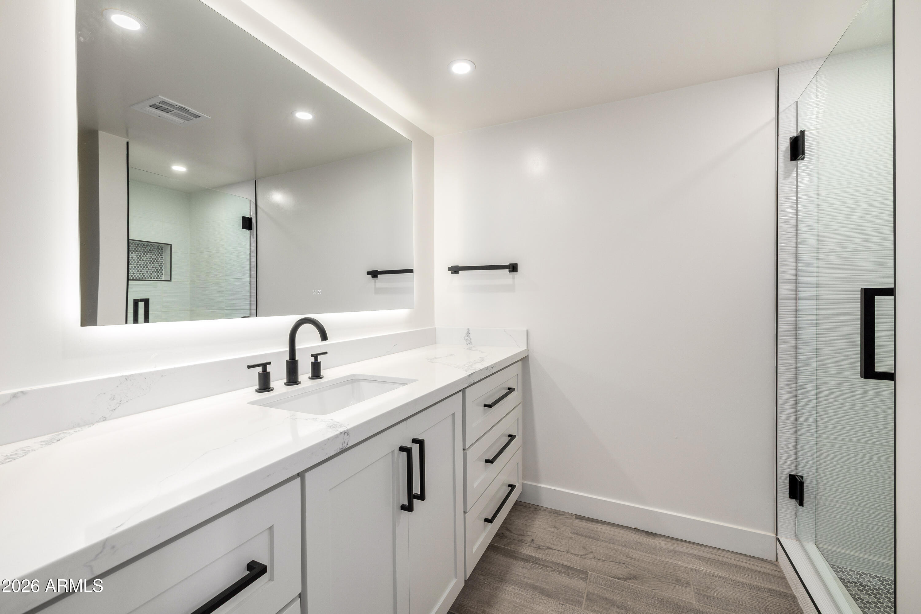 6 East Piping Rock Road Phoenix, AZ 85022 - Photo 58 of 82 P - 55