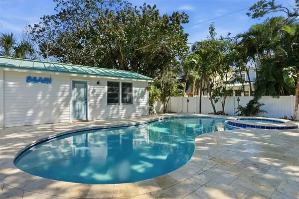$8,000 | 759 Lantana Avenue, Clearwater, FL 33767