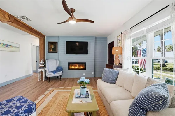 $8,000 | 759 Lantana Avenue, Clearwater, FL 33767