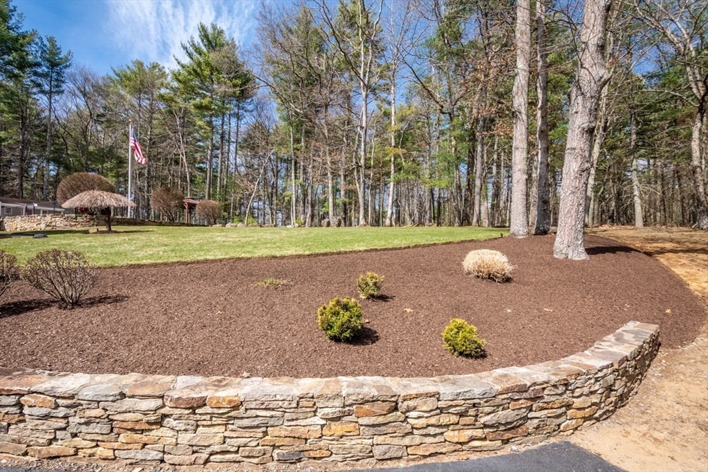 56 Leland Road Norfolk, MA 02056 - Photo 5 of 28 Gallery Image 5