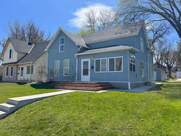 $244,900 | 514 East Hampden Avenue, Fergus Falls, MN 56537