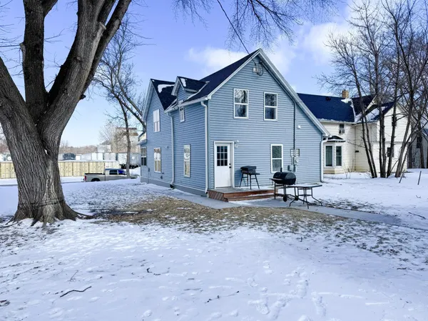 $249,900 | 514 East Hampden Avenue, Fergus Falls, MN 56537