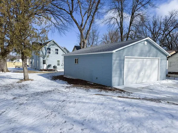 $249,900 | 514 East Hampden Avenue, Fergus Falls, MN 56537