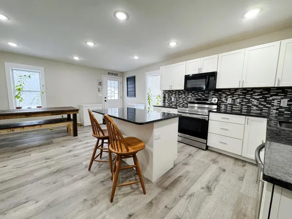 $249,900 | 514 East Hampden Avenue, Fergus Falls, MN 56537