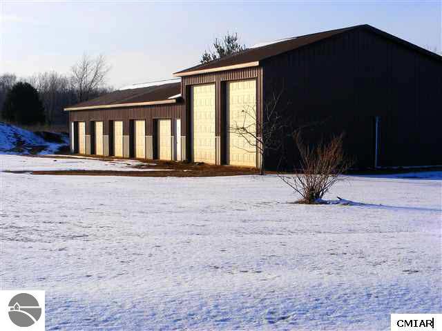 3620 Miner Road Crystal, MI 48818 - Photo 6 of 7 1771019-5.JPG