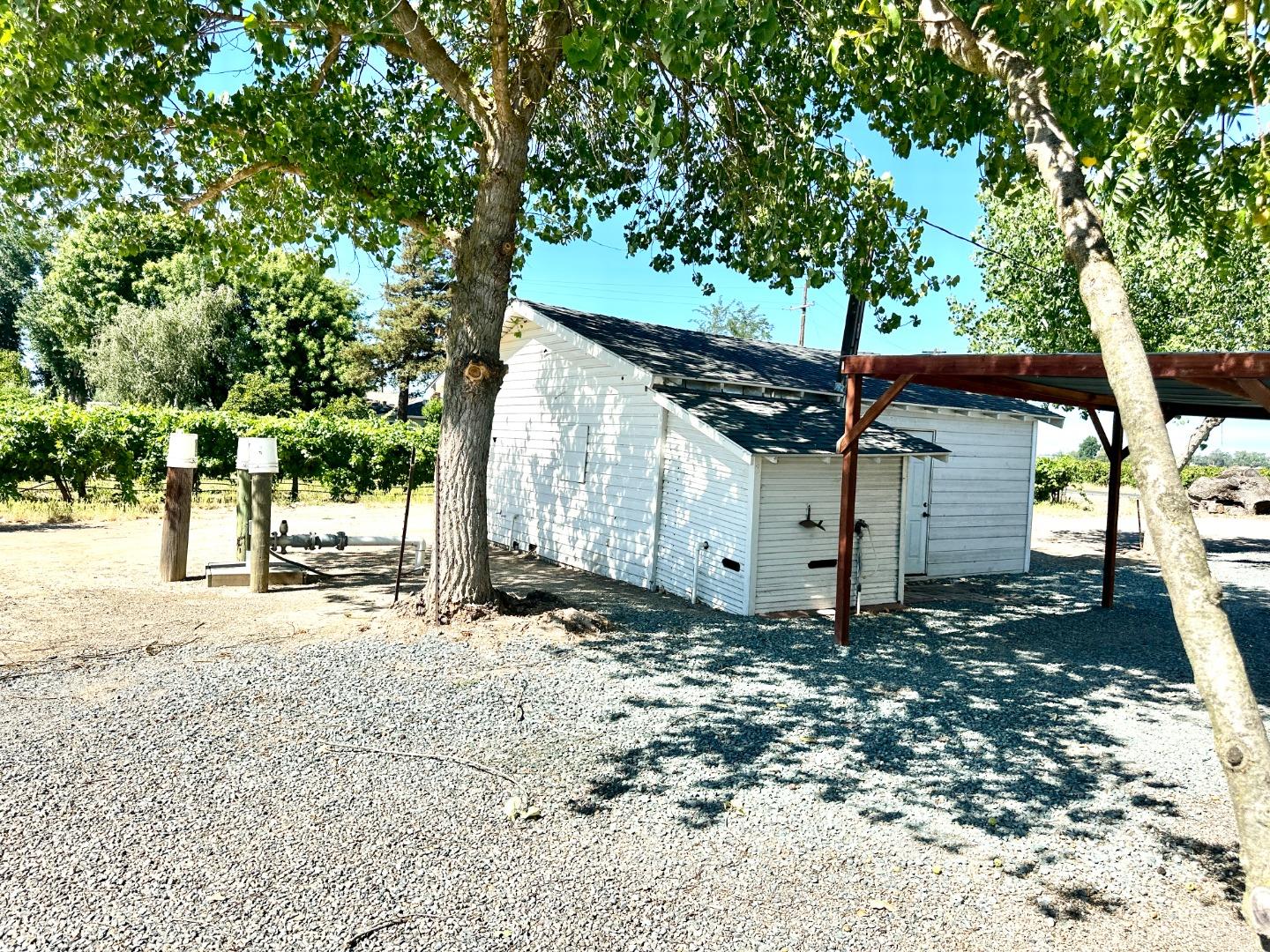 19025 Devries Road Lodi, CA 95242 - Photo 15 of 41