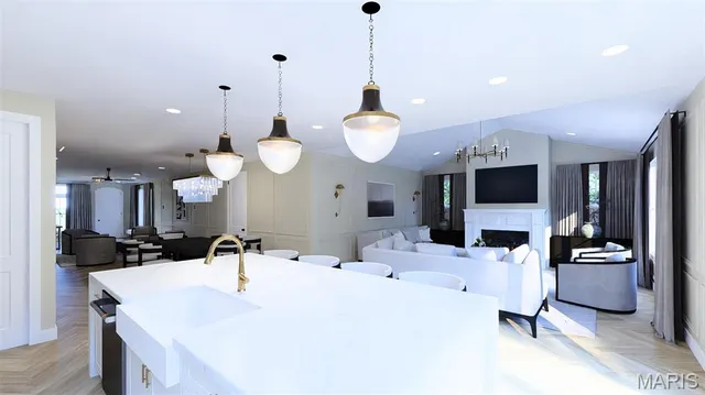 $1,889,539 | 2 Enclave Drive, St. Louis, MO 63122