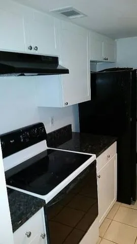 $140,000 | 13160 Kings Point Drive, Unit 2, Fort Myers, FL 33901