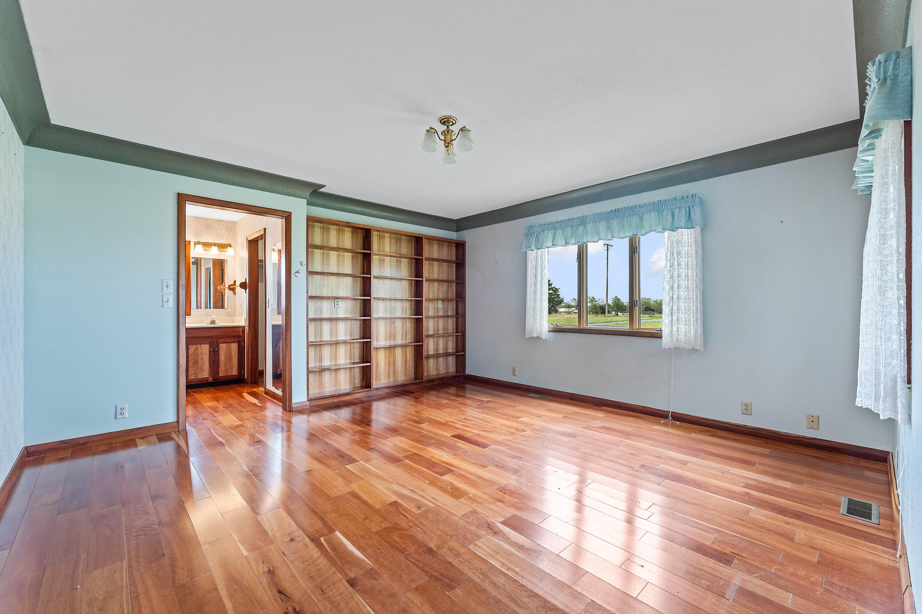 13258 Raccoon Road Granby, MO 64844 - Photo 16 of 58 PictureProvisionProfessionalMLSPhotoCRR-