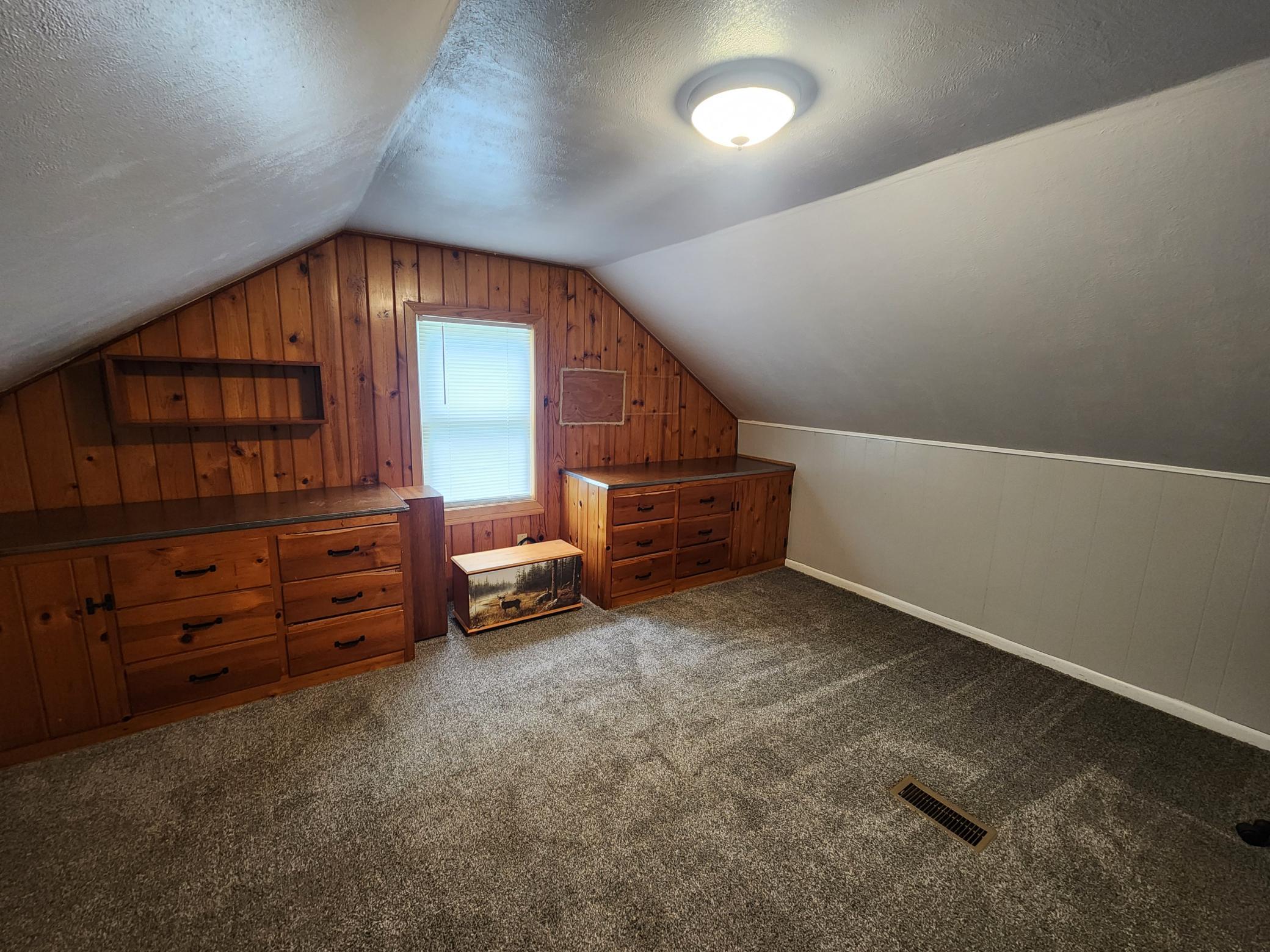 814 3rd Street Southeast Pipestone, MN 56164 - Photo 18 of 23