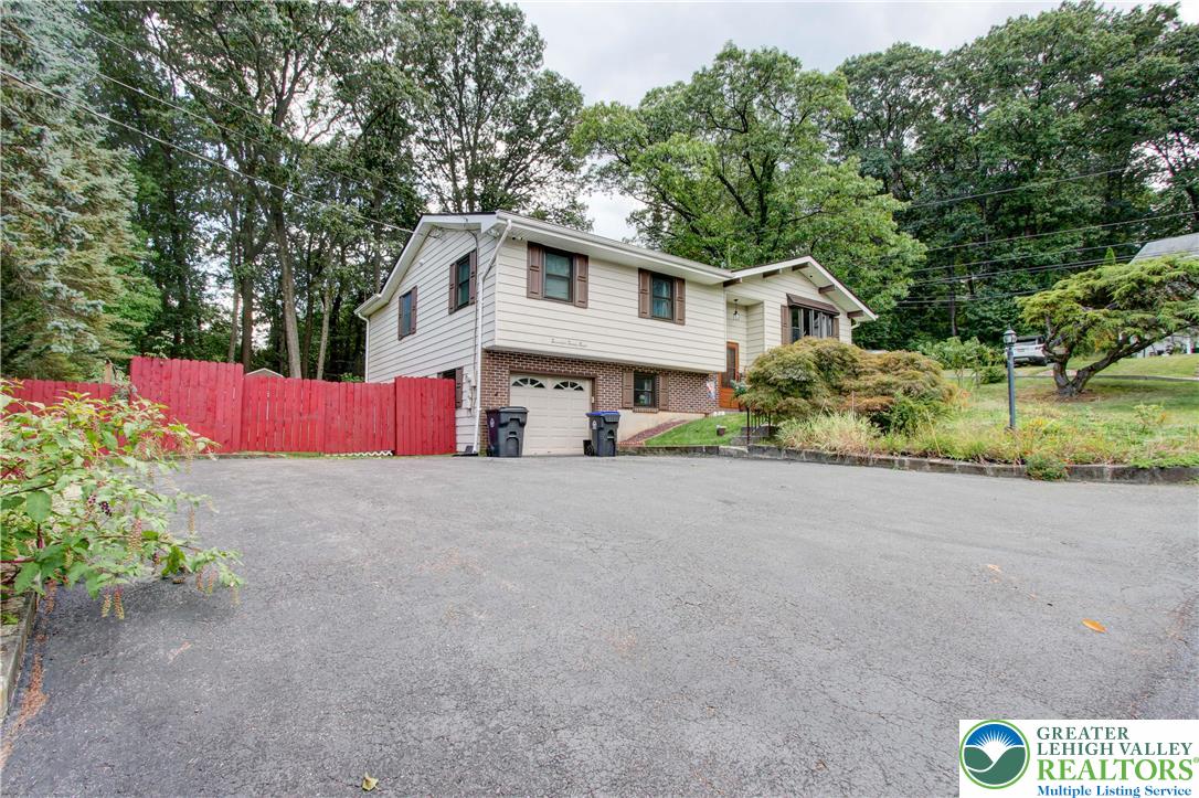1778 Ritter Street Bethlehem, PA 18015 - Photo 2 of 78 Gallery Image 2
