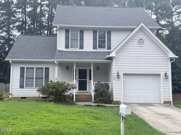$1,990 | 7709 Harps Mill Woods Run, Raleigh, NC 27615