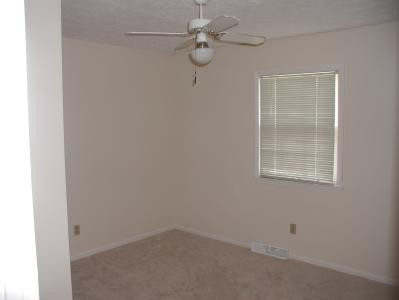 3221 Montavesta Road Lexington, KY 40502 - Photo 7 of 10 BEDROOM