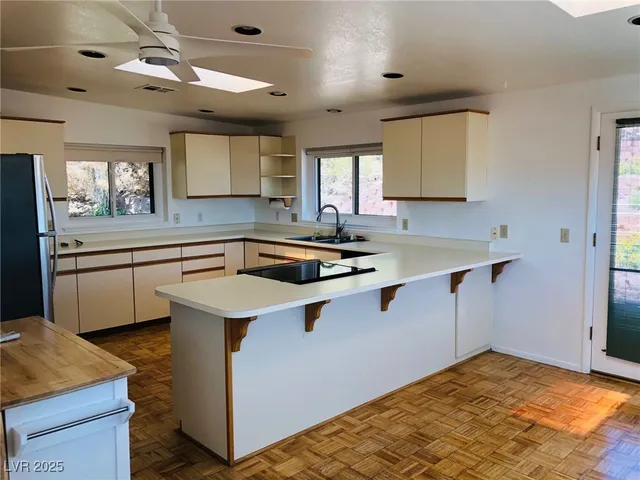 $2,200 | 728 Kendall Lane, Boulder City, NV 89005