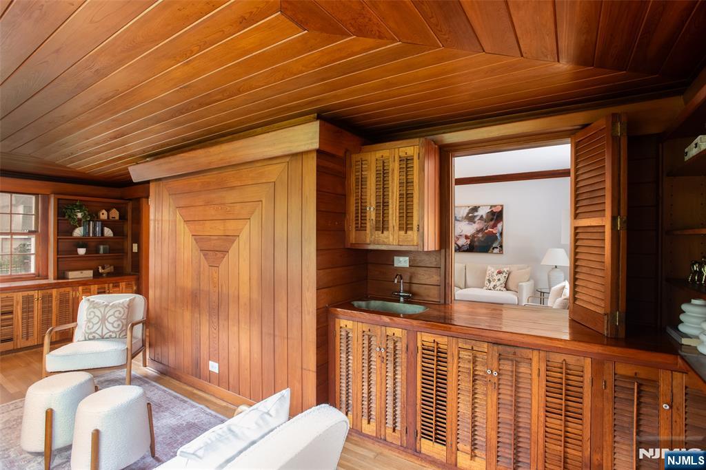 12 Marquette Road Montclair, NJ 07043 - Photo 10 of 36 Gallery Image 10
