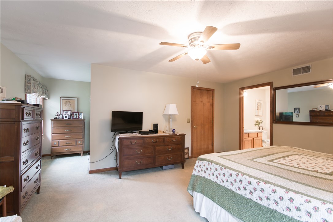 45 Lakeside Drive Narragansett, RI 02882 - Photo 9 of 39