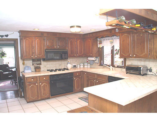 4 Turner Ridge Road Marlborough, MA 01752 - Photo 2 of 9 Gallery Image 2