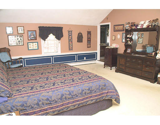 4 Turner Ridge Road Marlborough, MA 01752 - Photo 7 of 9 Gallery Image 7