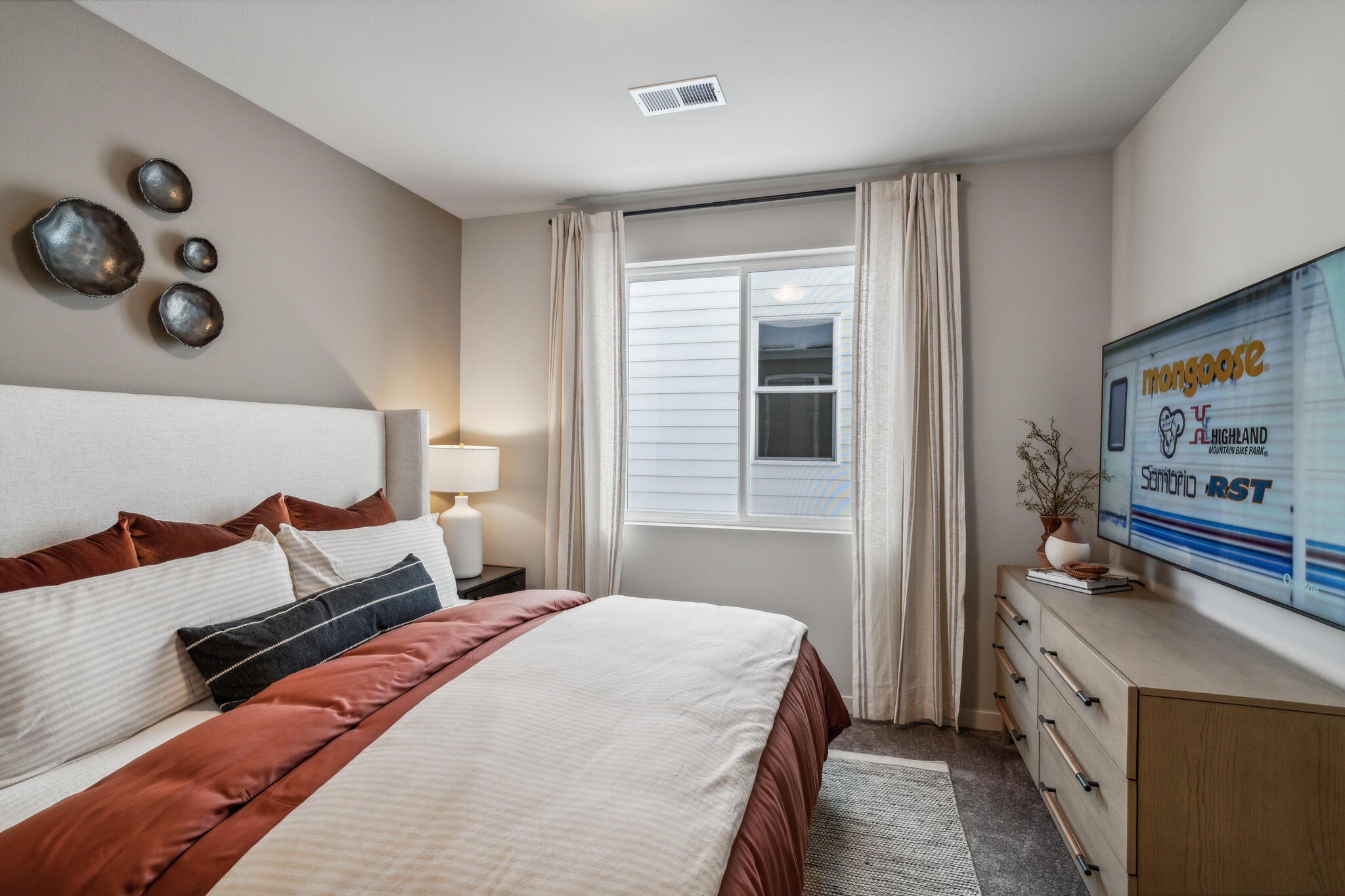 2717 Northwest 26th Loop Redmond, OR 97756 - Photo 30 of 52 Gallery Image 30