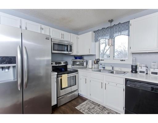 34 Brighton Street Springfield, MA 01118 - Photo 2 of 30 Gallery Image 2