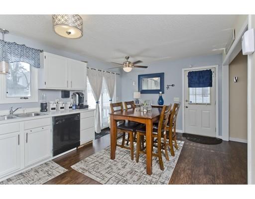 34 Brighton Street Springfield, MA 01118 - Photo 8 of 30 Gallery Image 8