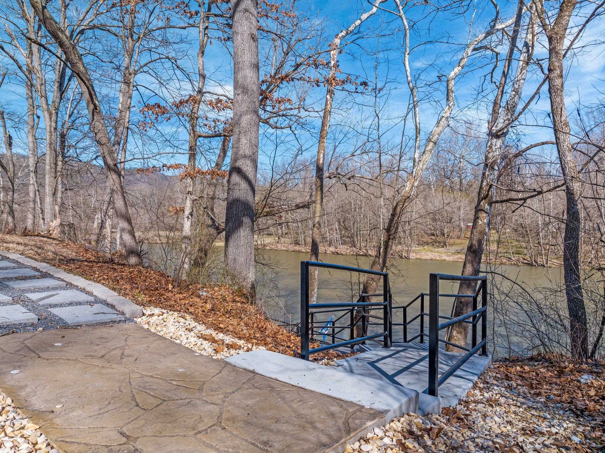 918 Shipyard Road Shenandoah, VA 22849 - Photo 5 of 49 Gallery Image 5