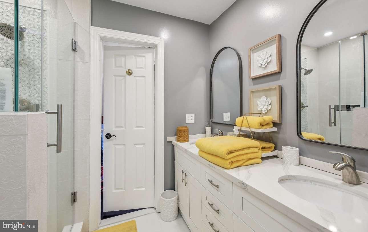 10900 Tara Road Rockville, MD 20854 - Photo 23 of 38
