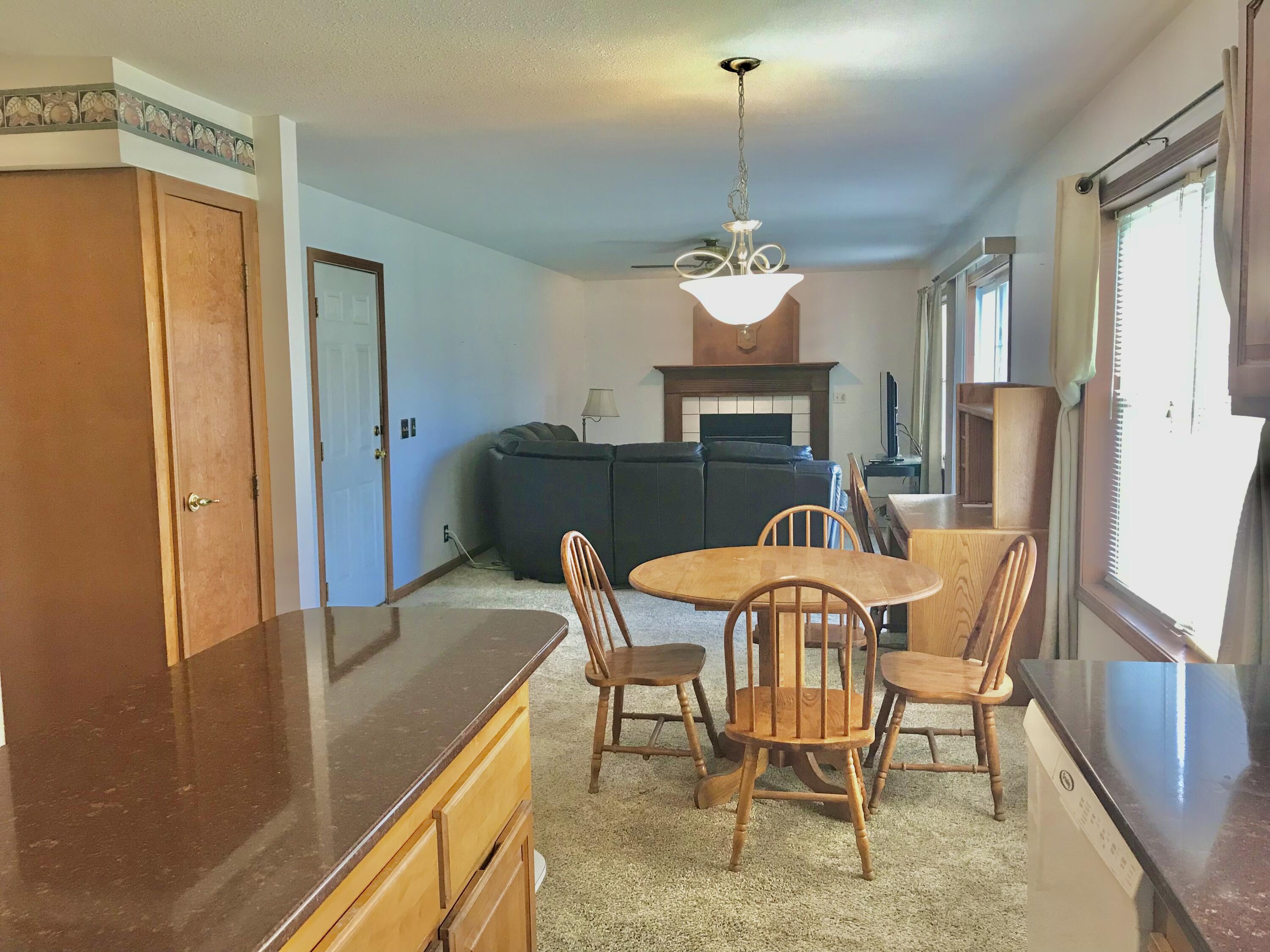 26123 Fawn River Road Sturgis, MI 49091 - Photo 11 of 45 Main fl eating area